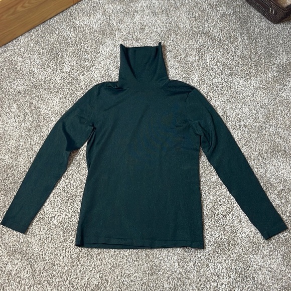 Reiss Women’s Turtle Neck - Picture 2 of 8